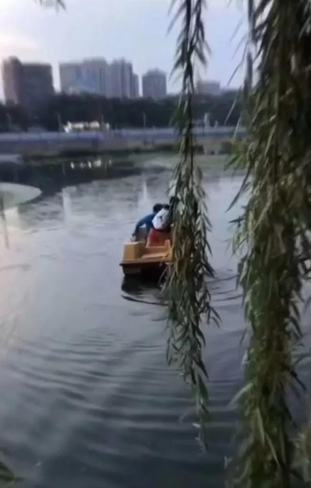 封校的当代大学生现状