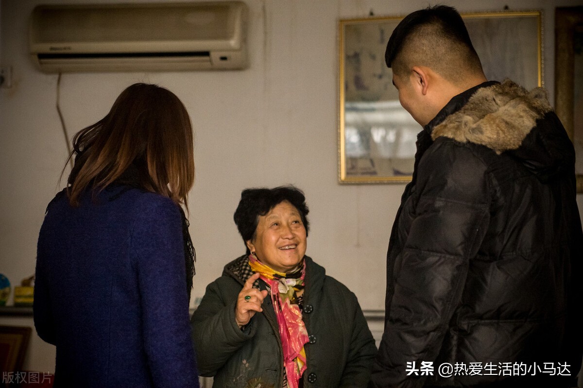 人到晚年，才逐渐幡然醒悟：所谓的子女和亲情，十有八九都靠不住