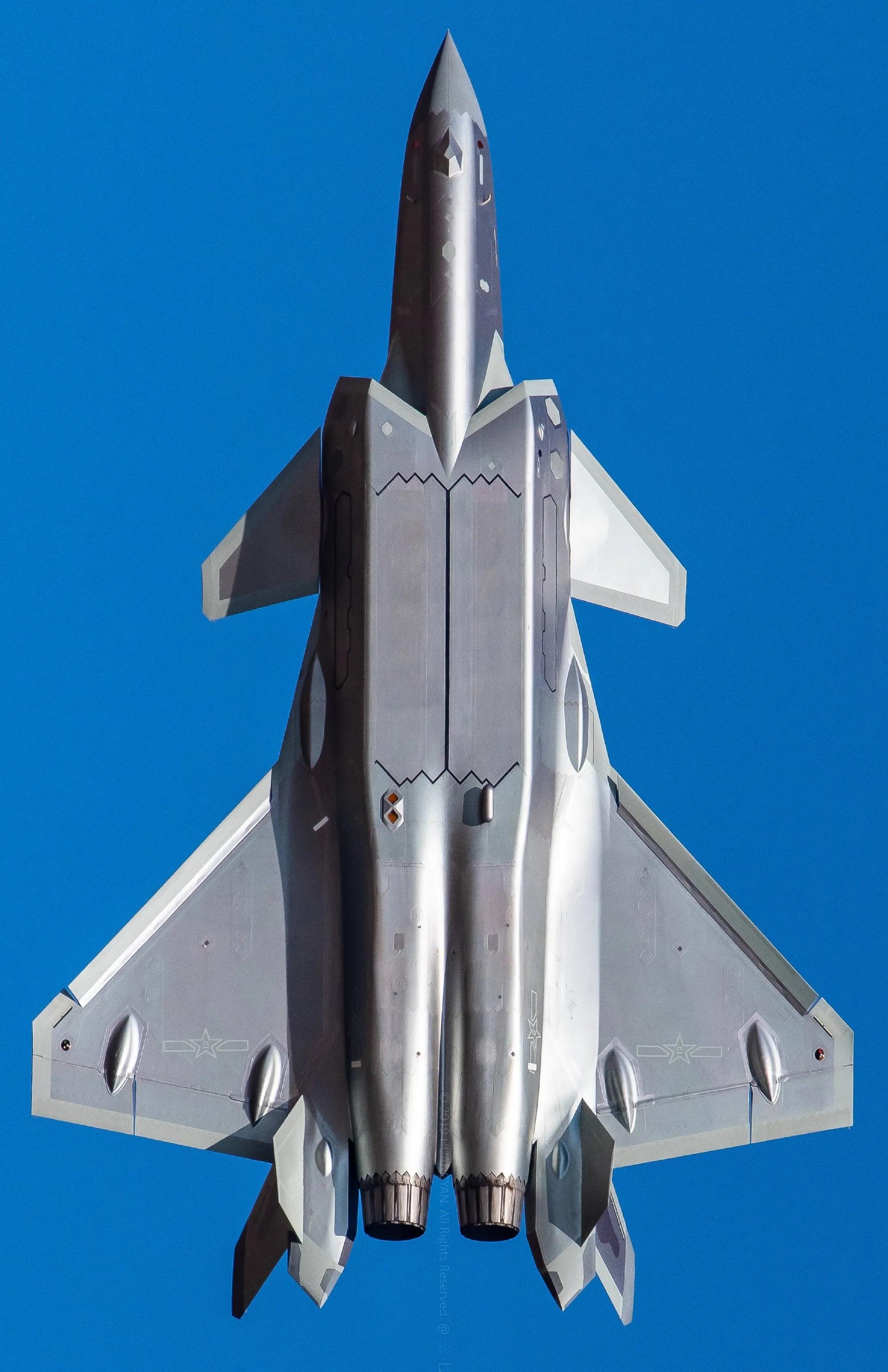 ��20ʵ�֡����������ɡ����������̰壬��ȫ�����ϵĶ���ս����