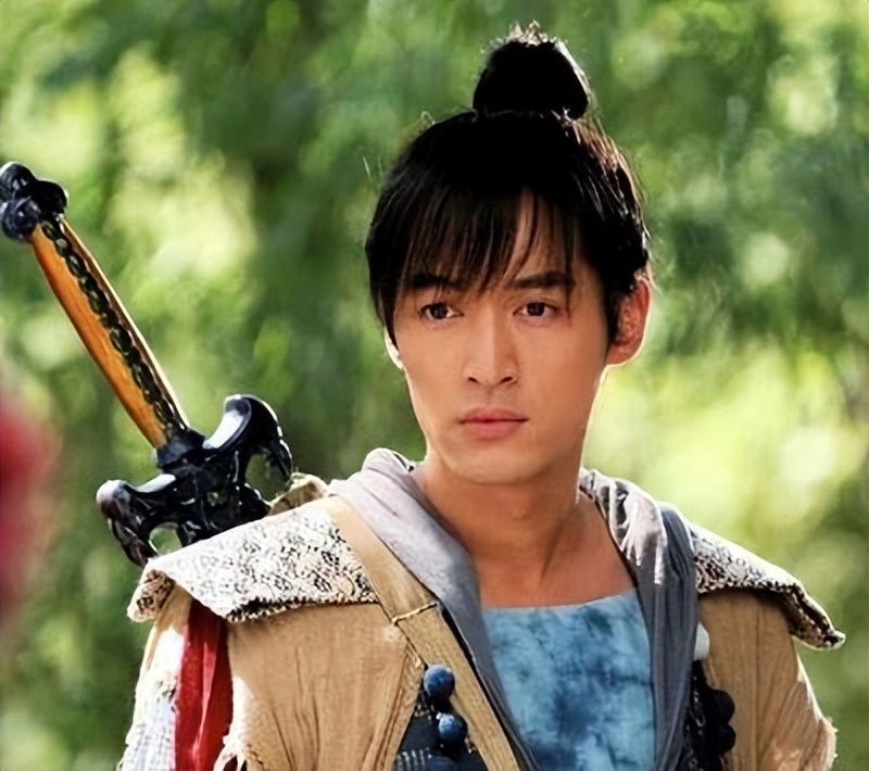 剑眉星目，风度翩翩，这10位男明星的长相，击中了国人审美