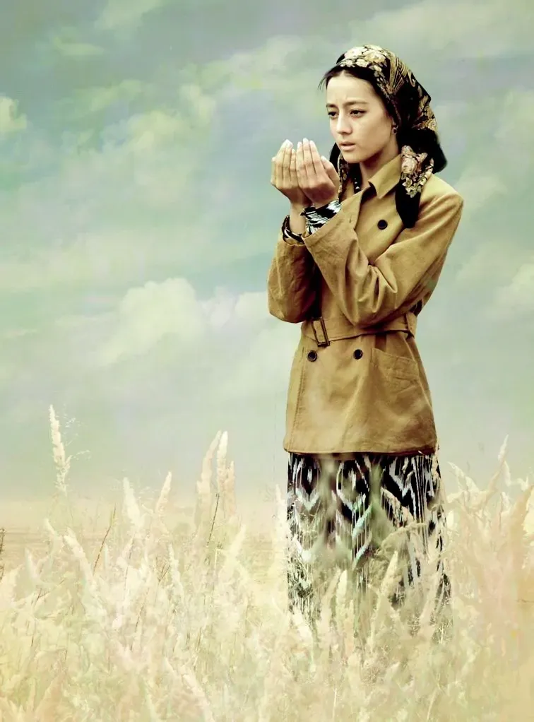 “天山”出大美人,10位新疆女明星,个个盘正条顺,美得各有千秋