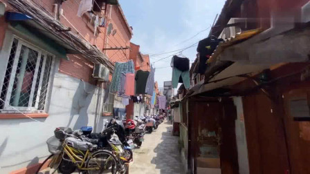 一个80后上海“土著”家庭的窘境：年薪40万还住着50平的老弄堂