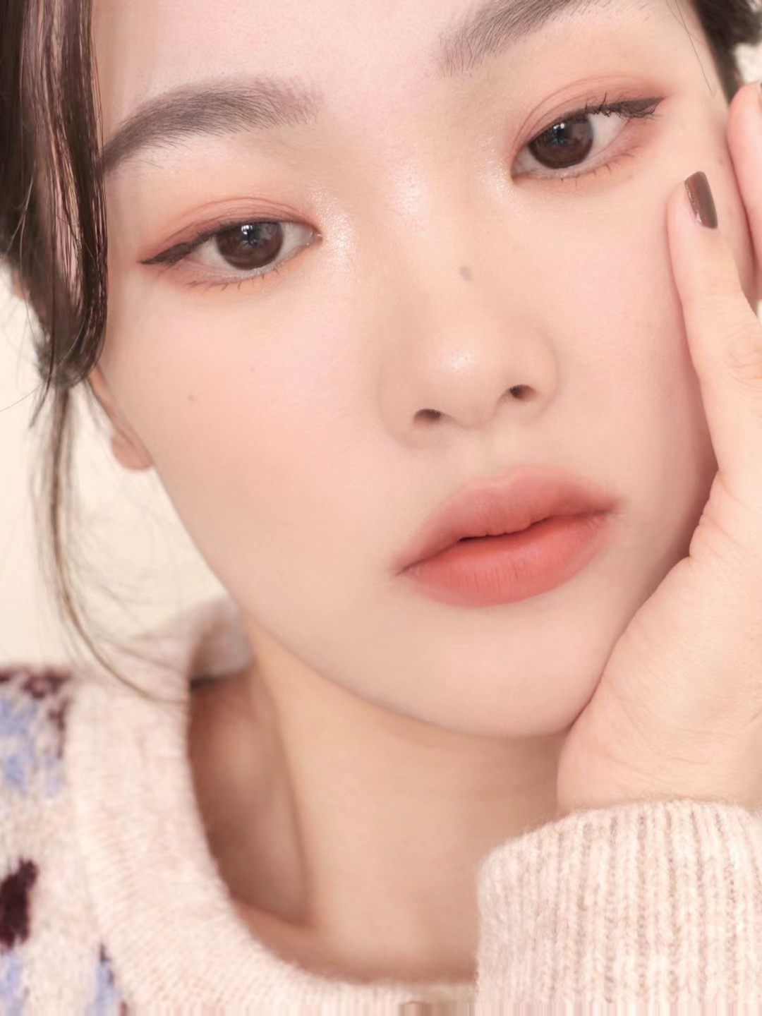 淡妆化妆技巧(女生不管出门多赶,尽量化淡妆,教你这4个步骤,简单又