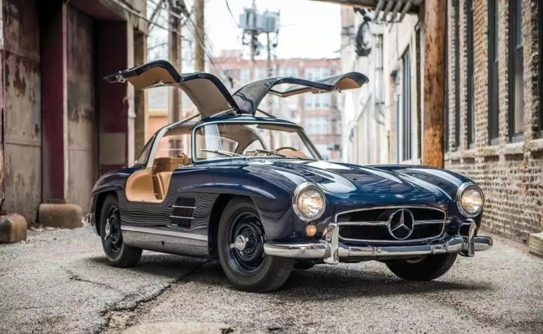 不能飞要翅膀干嘛，电影里这台车真的飞了