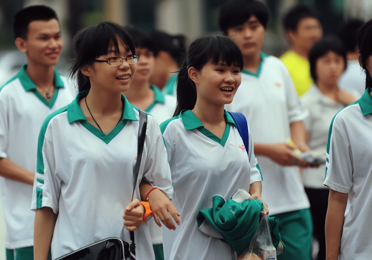 2022高考人数预估出炉，河南省持续领跑，50%考生可能会无缘本科