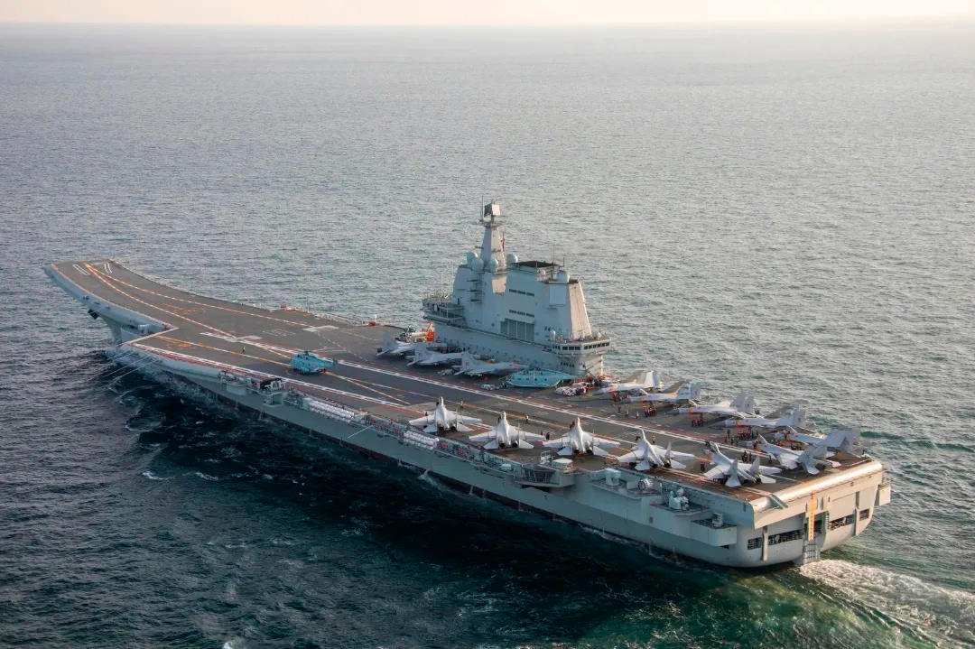 ɽ�������룬�װ��ϳ��ּ�15D������10�Ա߼�װ�����⵲���