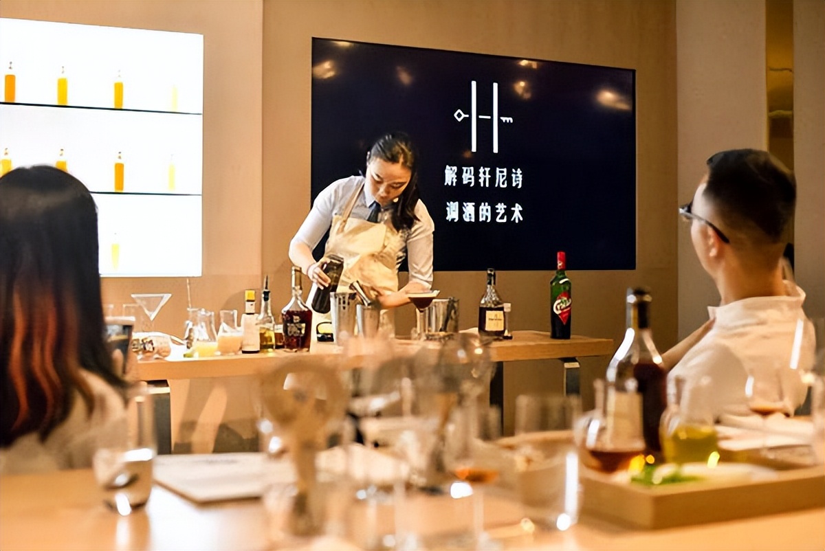 精彩不容错过：VR品酒、喝不醉的鸡尾酒、沉浸式品酒