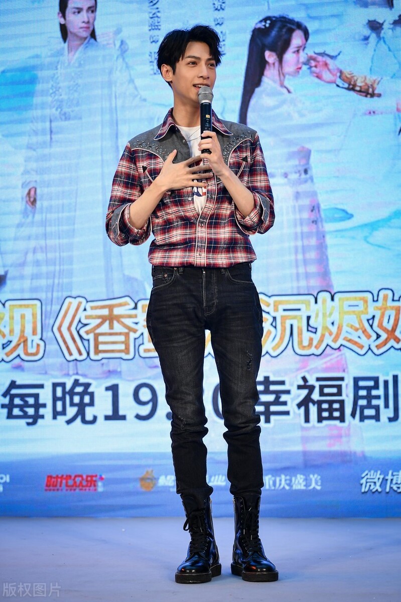 罗云熙——拥有“剧抛式”演技，让人共情的演员