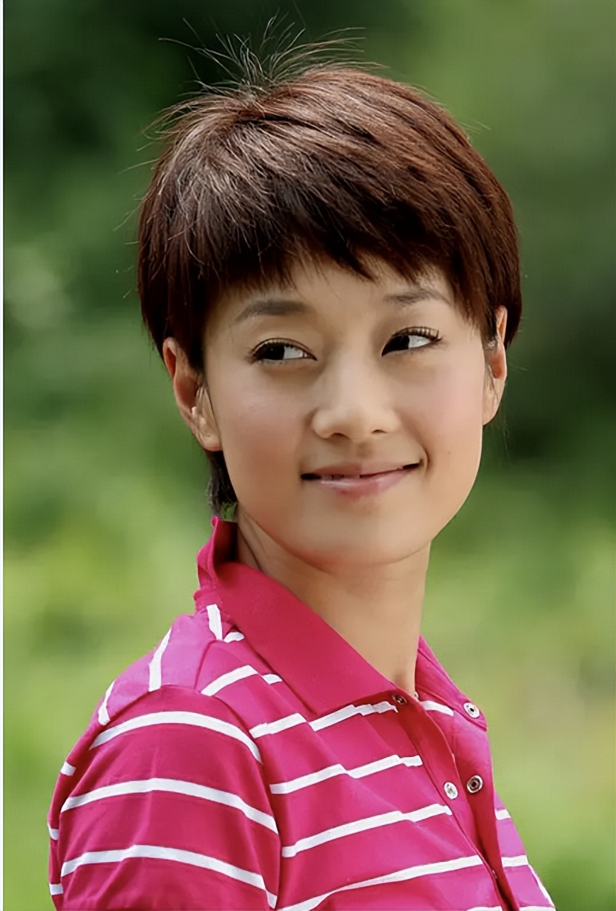 马伊琍：原谅过文章犯错，离婚3年，她已变得高不可攀