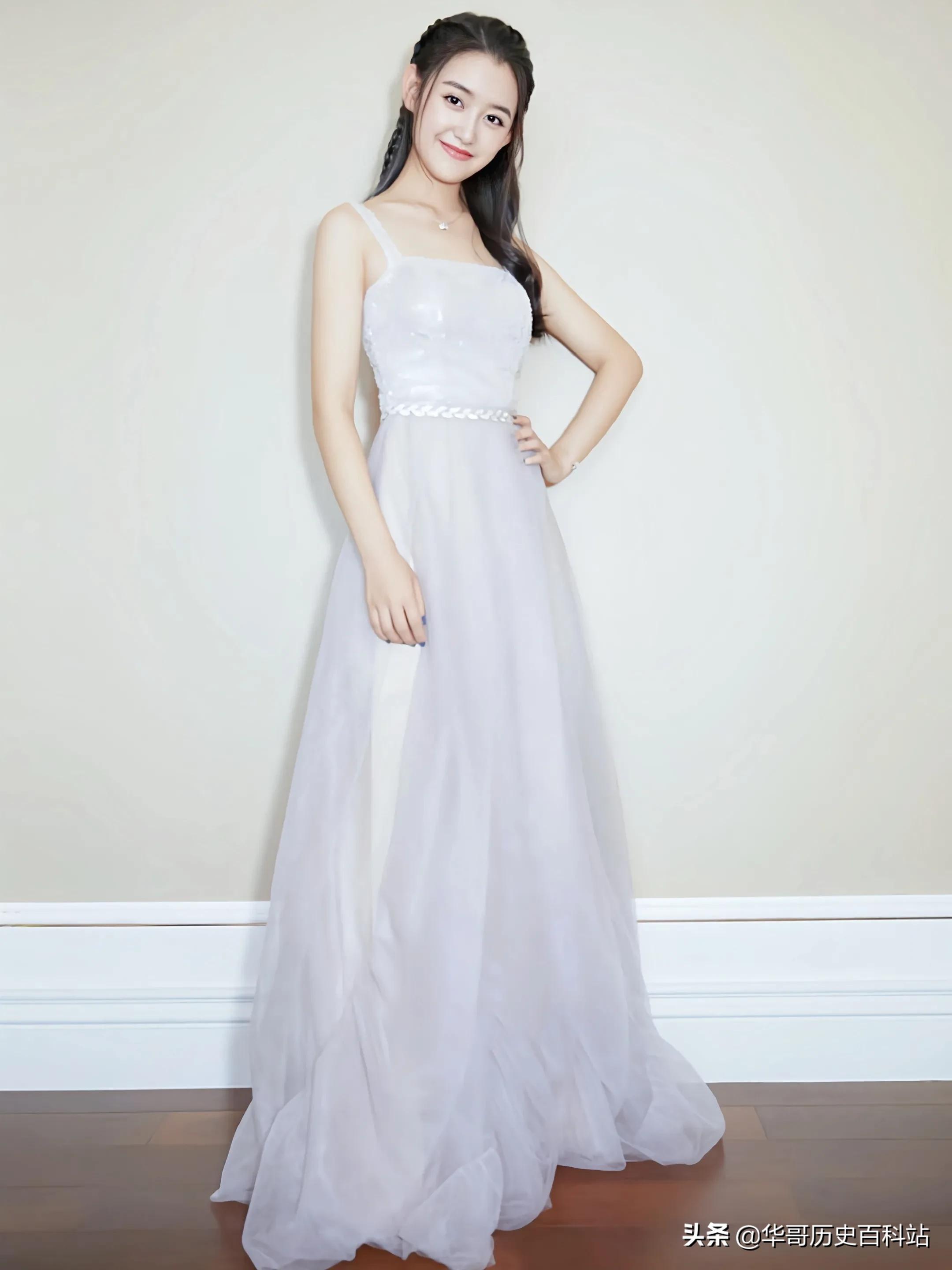 清纯小仙女《蒋依依》