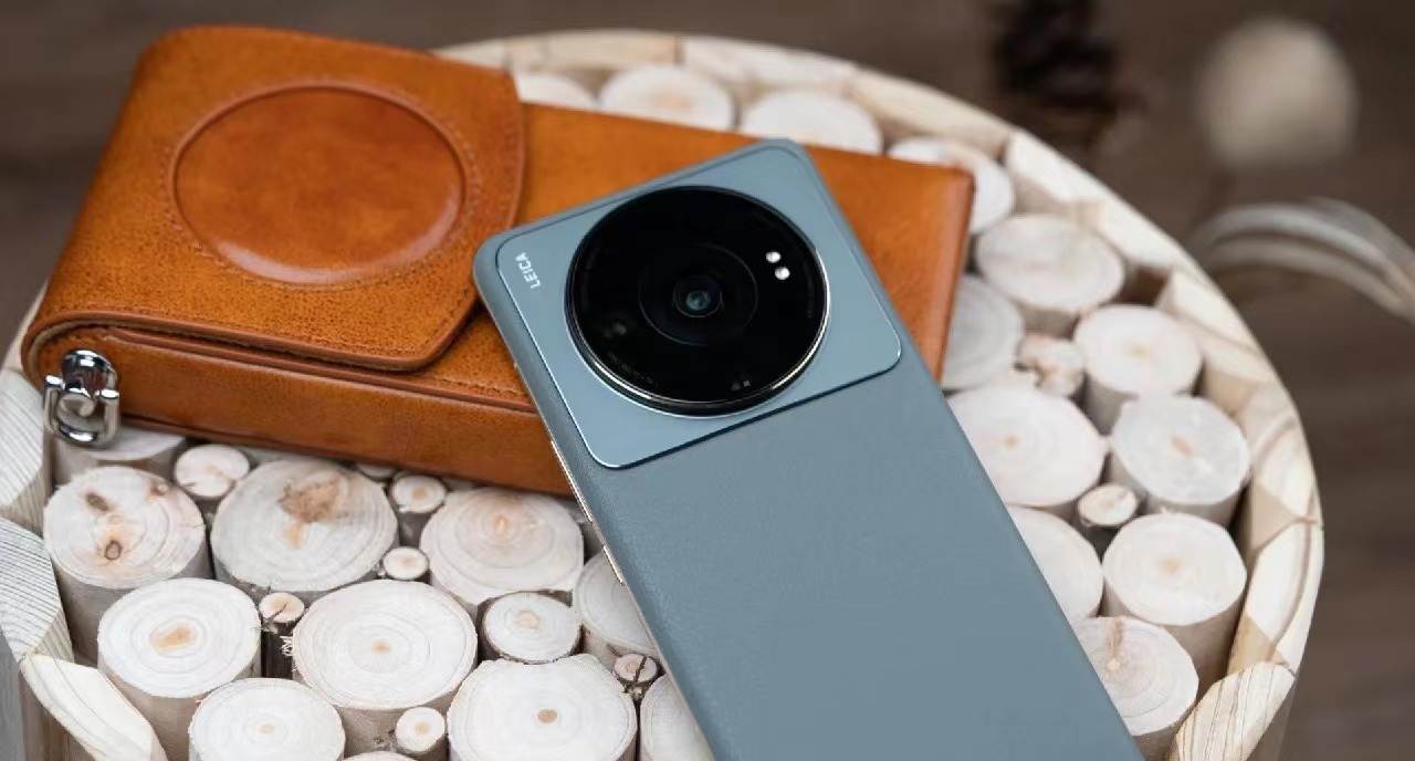 小米12S Ultra取代华为Mate40 Pro成主力机，不吹不黑，优缺点明显