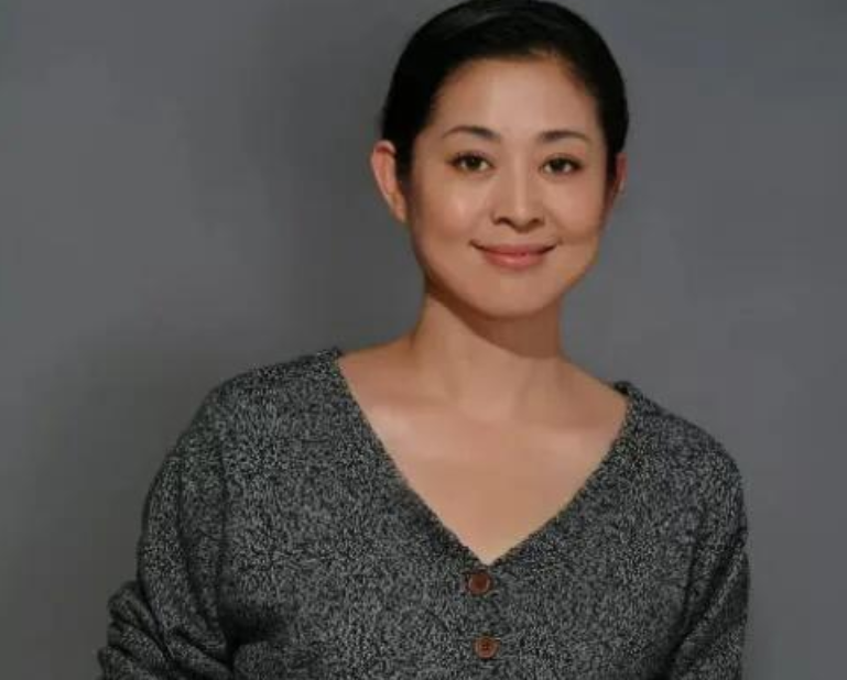 论“最美”主持只服这8位，气质脱俗、走路带风，谢娜等人算了吧