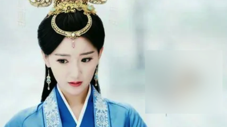 颜值不够别带“额饰”！13位女星造型PK，谁才撑得起倾国倾城