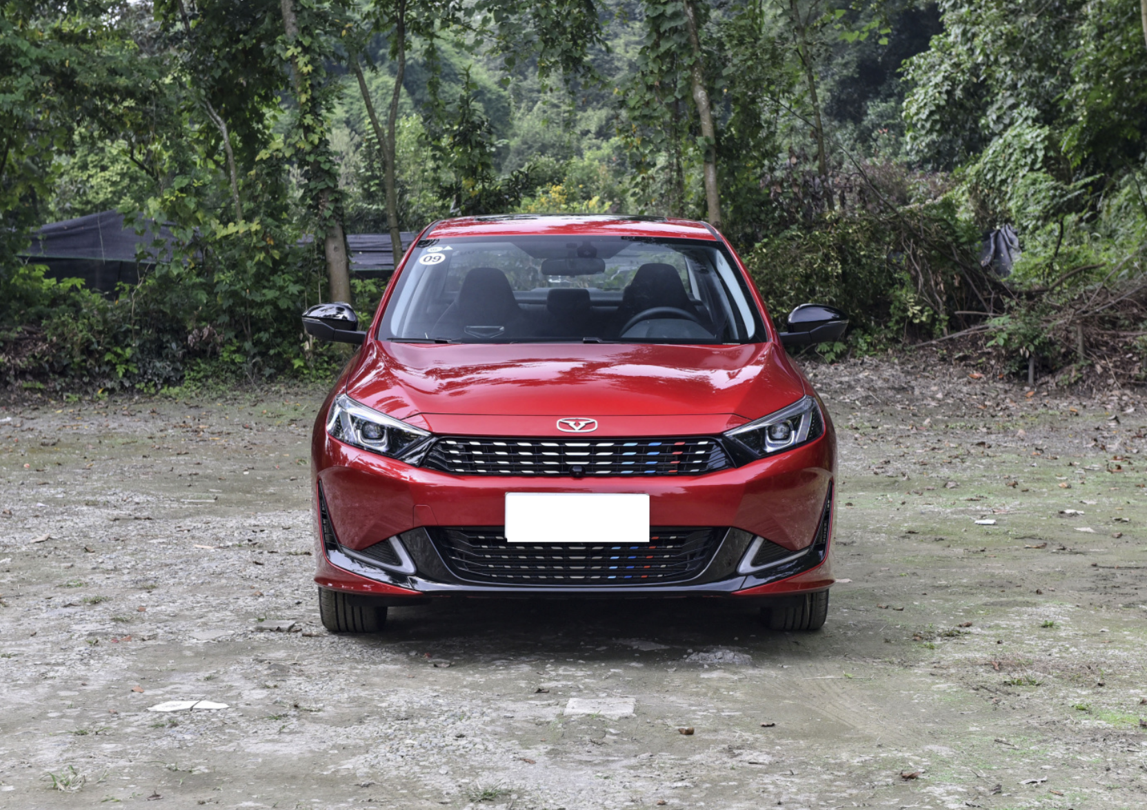 微型小汽车：家人代步首选，便捷省心出行好伙伴