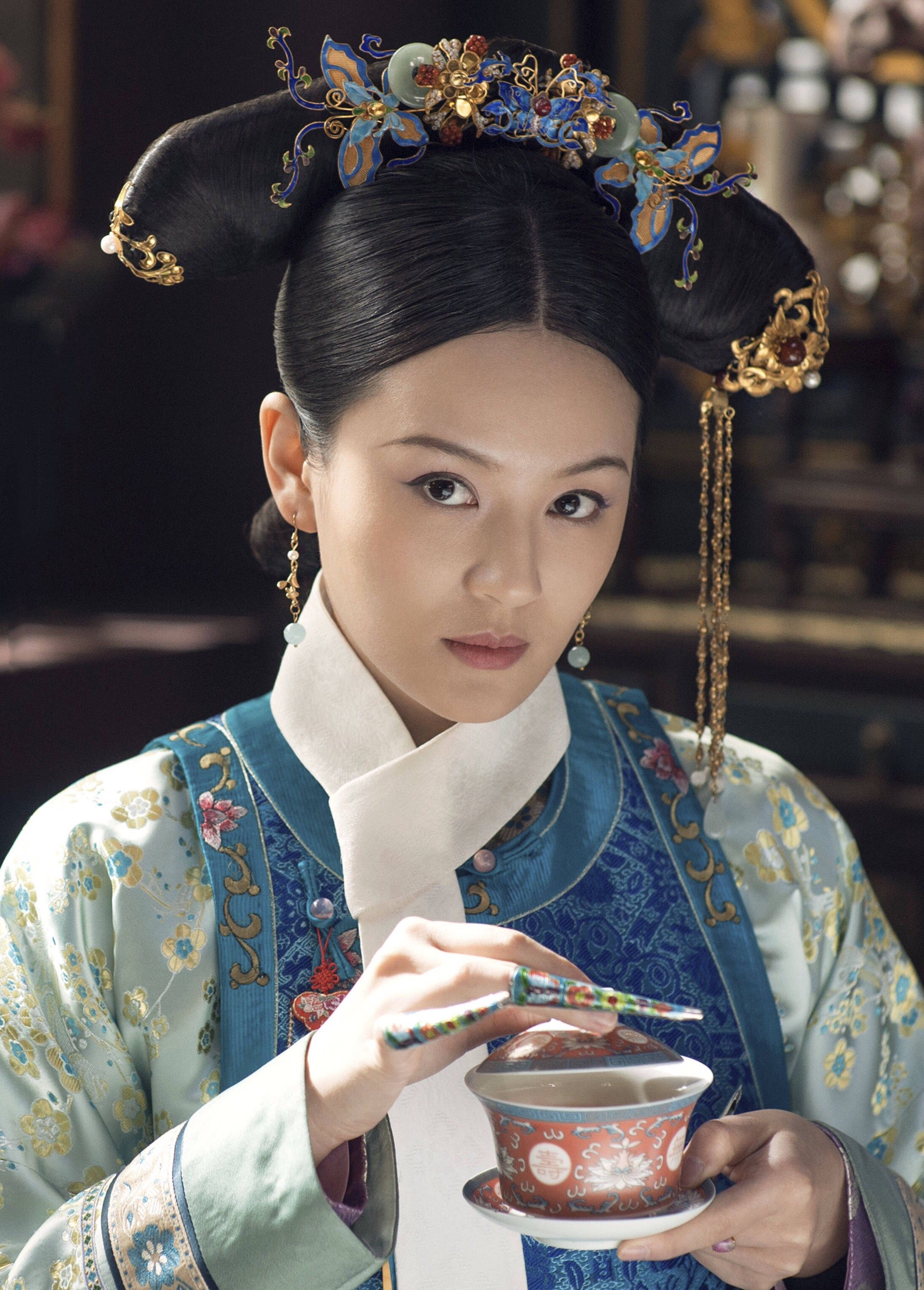 92年湖北女演员曾一萱，清新靓丽