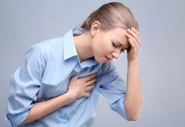 人到中年，为什么总觉得浑身疼？是不是说明生病了？医生说出答案