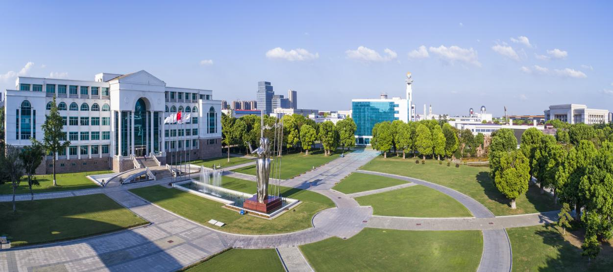 推进依法治企，扬子江药业集团做得好不好？