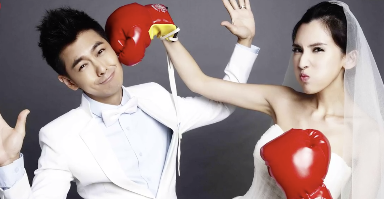 林志颖赛车事业后继有人，连续3天陪儿子练车，罕见与妻子秀恩爱