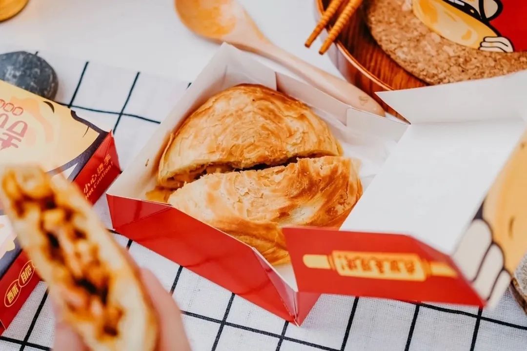 一探究竟！走出国门的吉品合酥脆烤饼