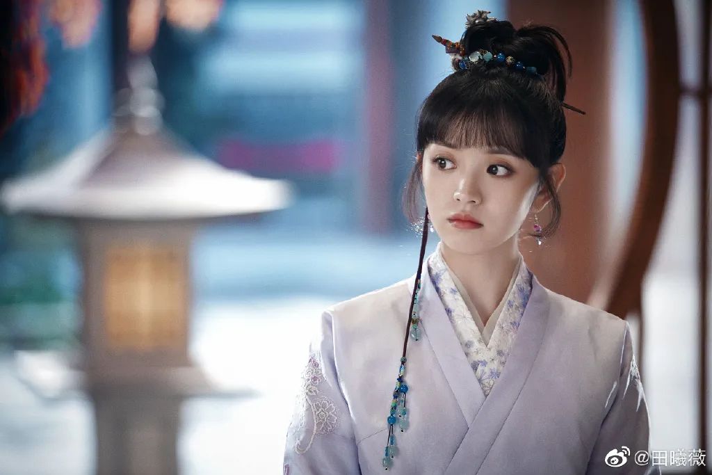 赵露思被田曦薇碰瓷？周震南复出开演唱会？张钧甯许光汉恋情？