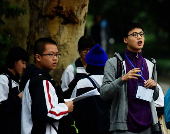 浙江2022年“首场高考”落幕，网友酸成“柠檬”：为什么我不能