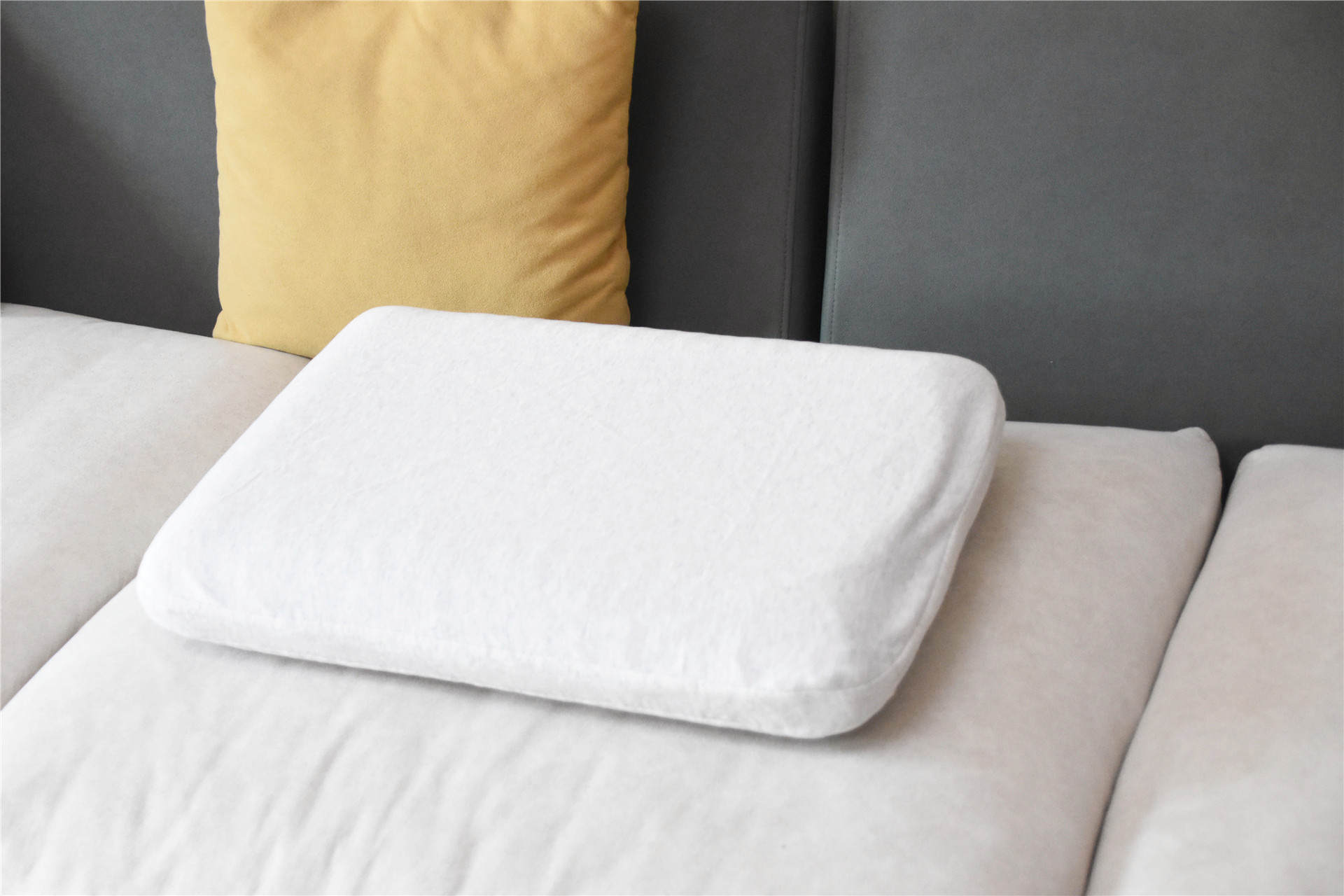 精准贴合，酷似键盘，小米有品这款“键盘”躺着更舒服