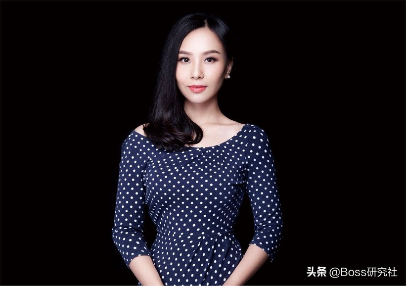 颜值最高的10位女富豪，人均身价286.2亿，看看啥叫真正的名媛