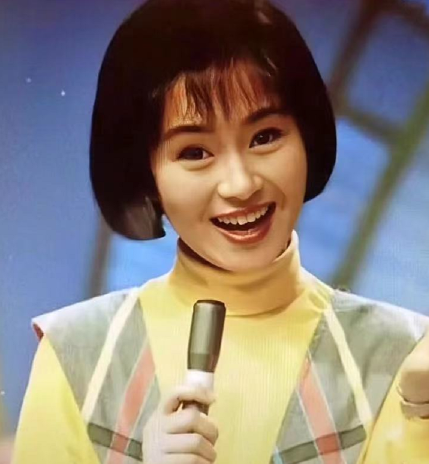 论“最美”主持只服这8位，气质脱俗、走路带风，谢娜等人算了吧