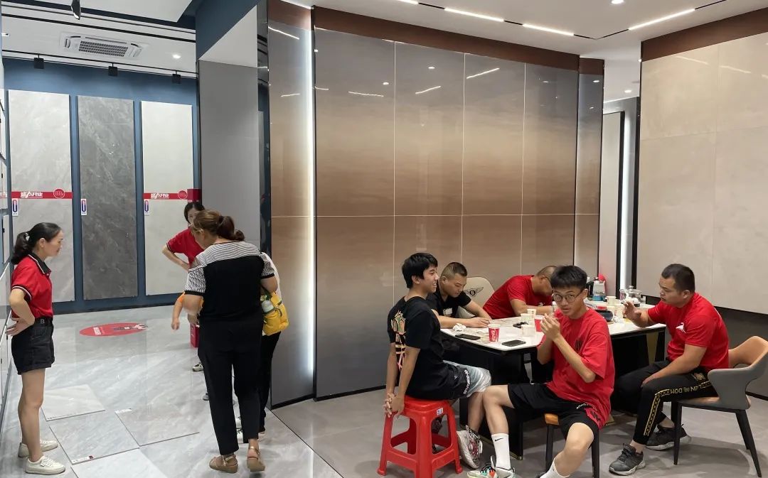 晉江喜力瓷磚旗艦店盛裝開業(yè)