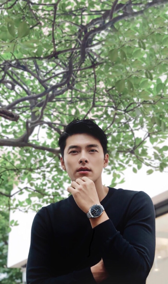 他明明颧骨高,脸型还"崎岖",怎么还能统一韩国人的审美?