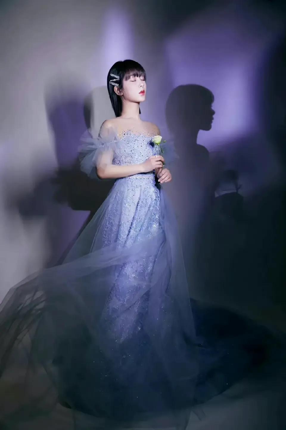 肖战 热巴 千玺 杨幂 龚俊 赵丽颖 杨紫 王一博 任嘉伦 鹿晗 成毅 檀健次 陈晓