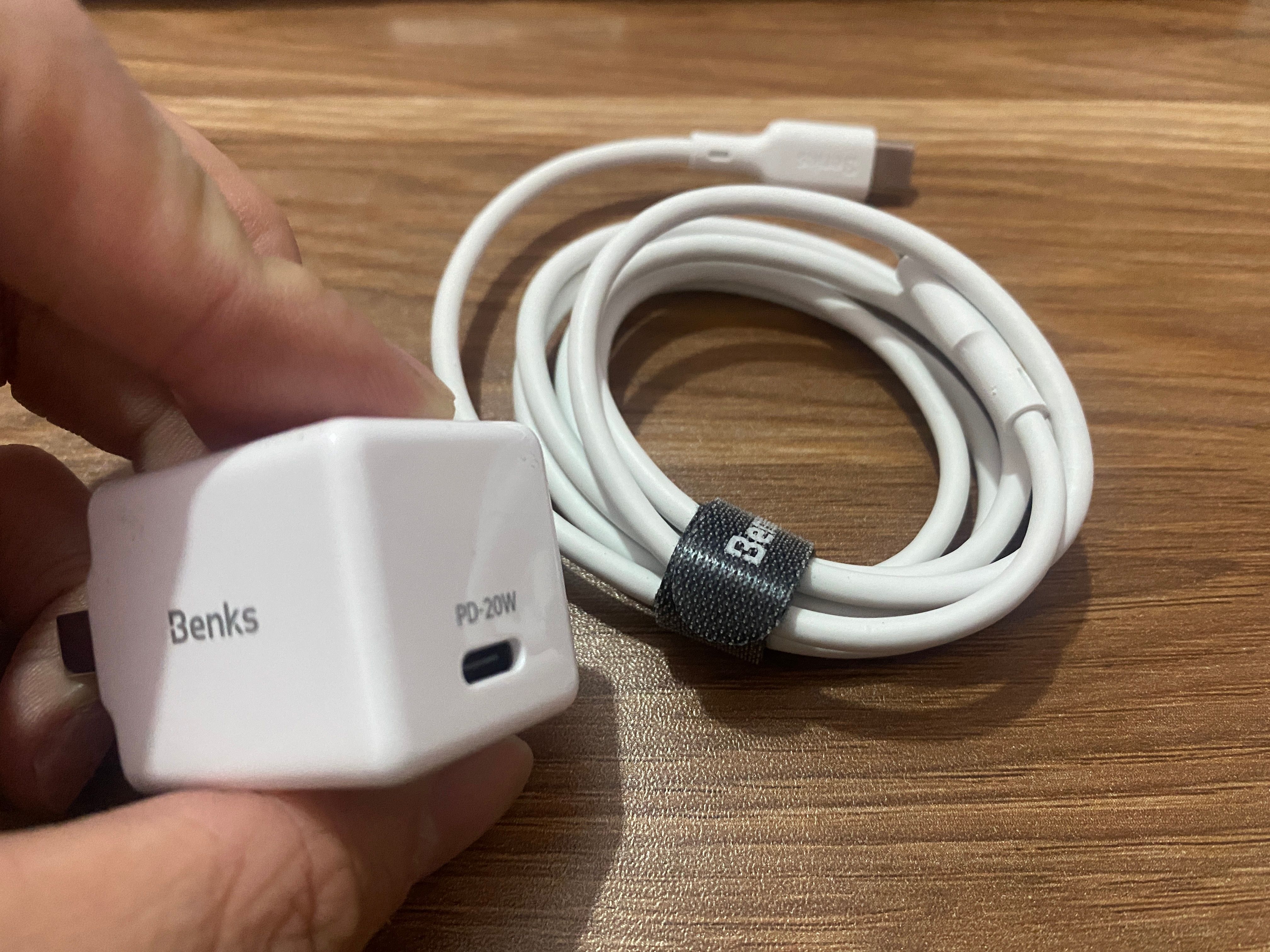 Benks 方糖快充头：20W 快充功率，体积Mini小巧