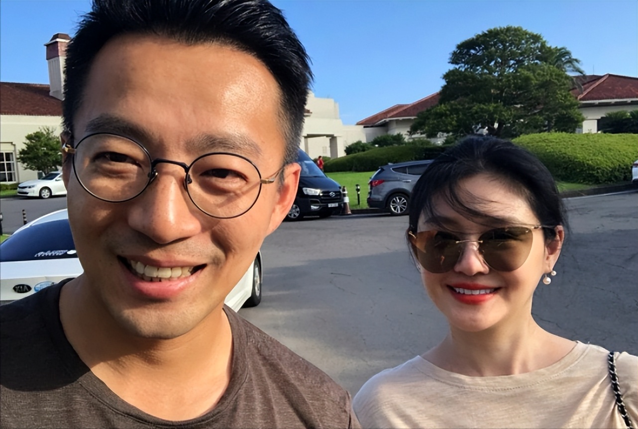 汪小菲隔空喊话大S，不允许儿女叫具俊晔爸爸，公开表态想要孩子