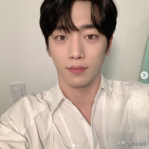 盘点6位眼睛好看的男星,bts v是整型范本,车银优超电 51韩团 – 韩国