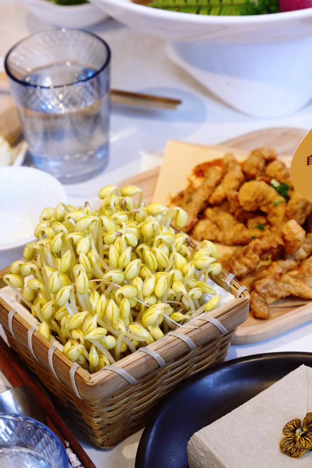 �ı�����ҵ�ġ���Ʒ���塱�ù˿ͻع��й��˳Է���ζ��