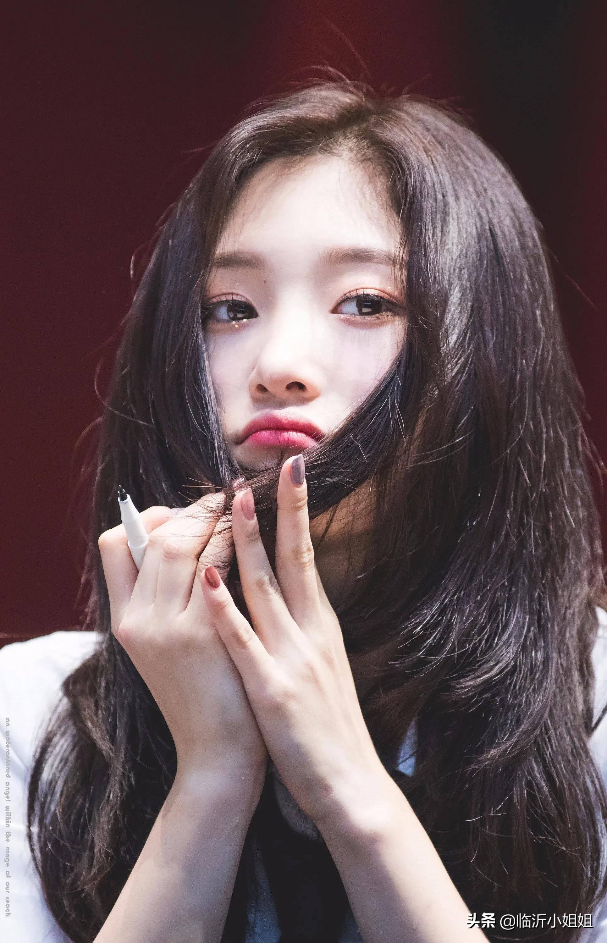 郑采妍，人间樱花的形象，清爽明丽的气息，太甜啦