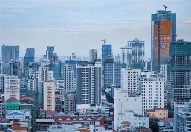 紫晶壹号：柬推10亿+美元经济刺激计划，2022地产行业将增长4.1%