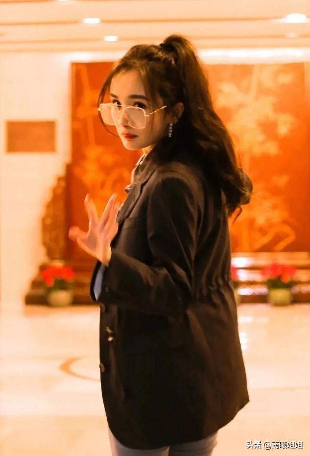 你扎“高马尾”还是“低马尾”好看？主要看这3点，扎错拉低颜值