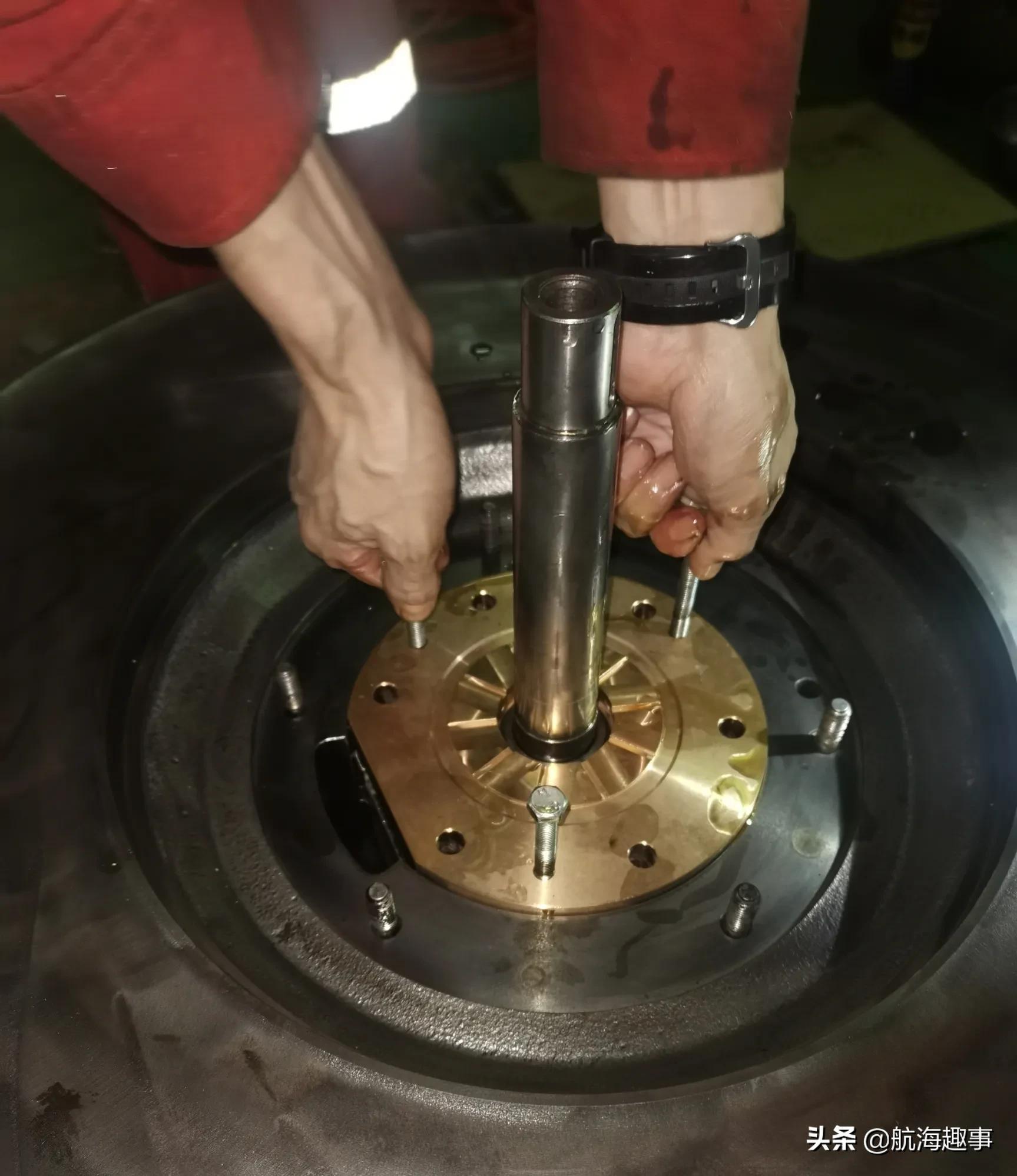 从汽車引擎“T”学习，带你了解船用发电机废气涡轮增压器的检修