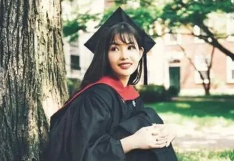 杭州90后女孩，17岁拒绝保送清华，大二未婚生子，22岁带娃读哈佛