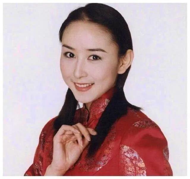 二十年前的众女星照片，变化一目了然