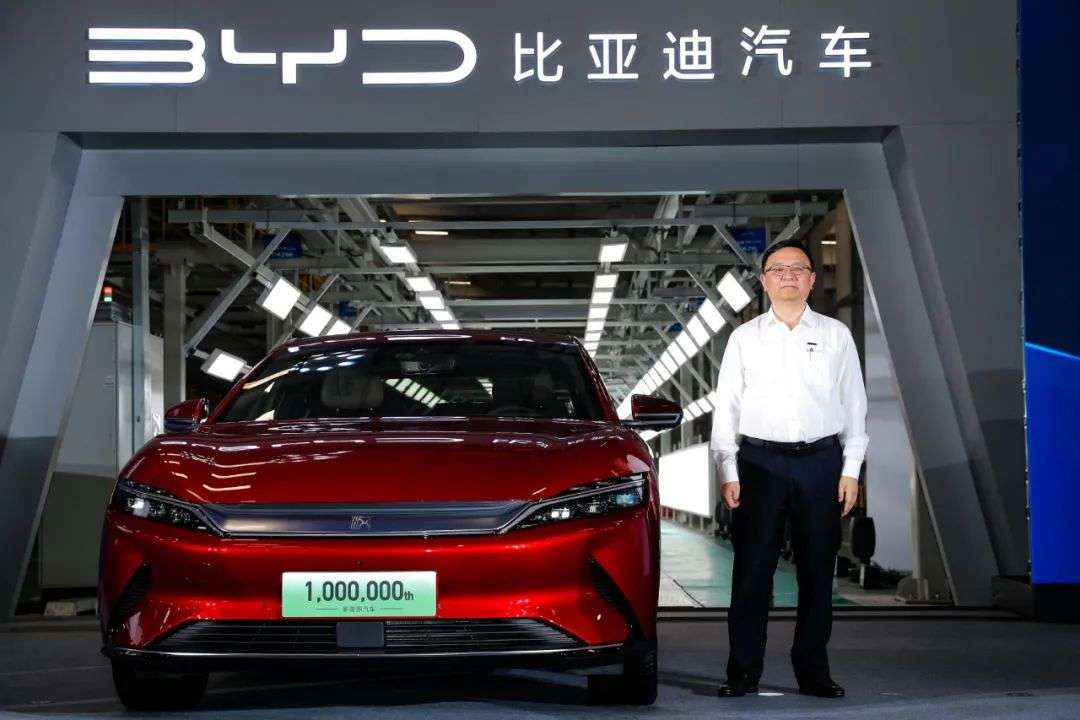 比亚迪F6最新报价及品牌定位分析