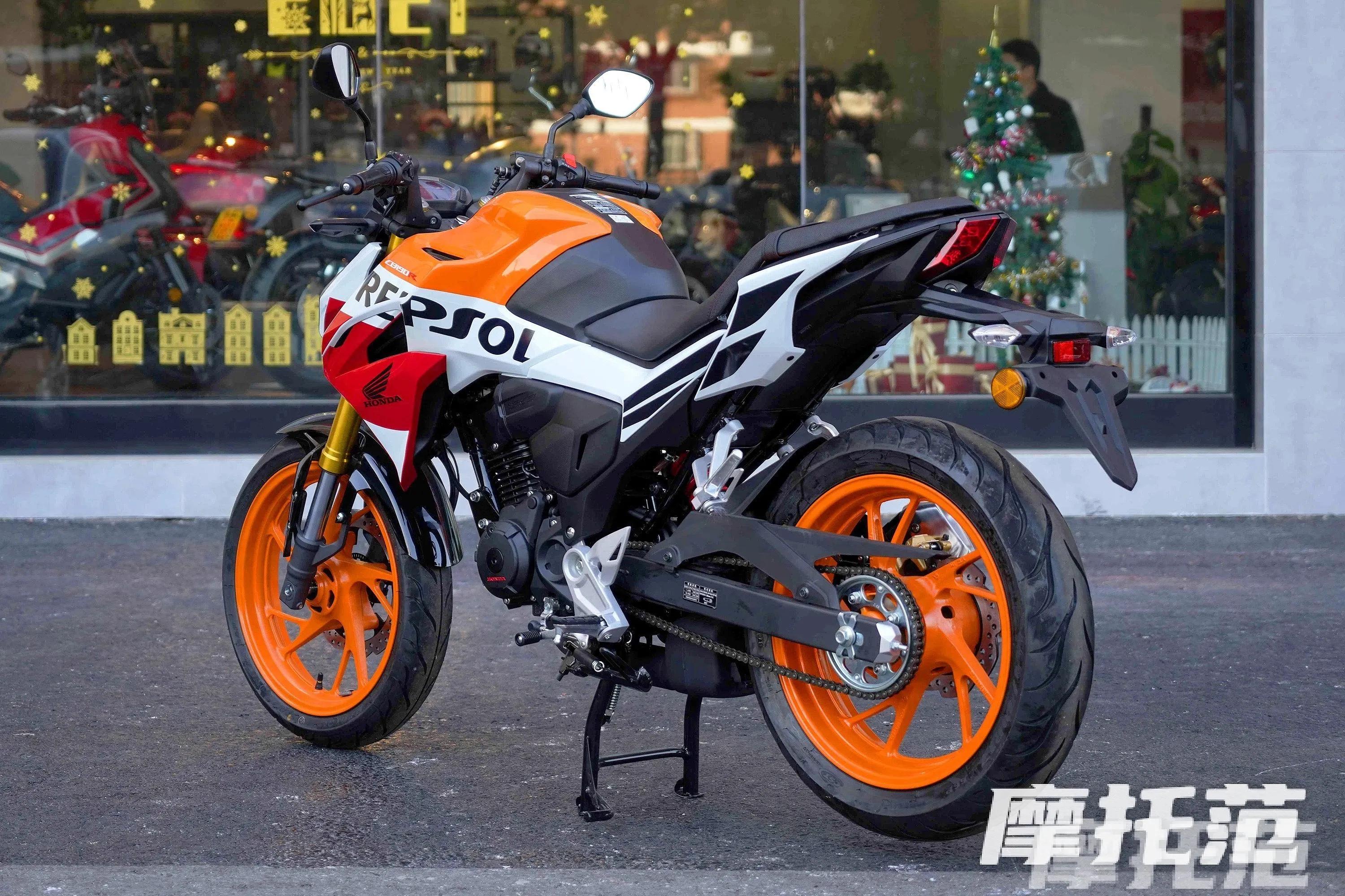 续航600km的五羊本田 CB190R 暴锋眼，真的很香！