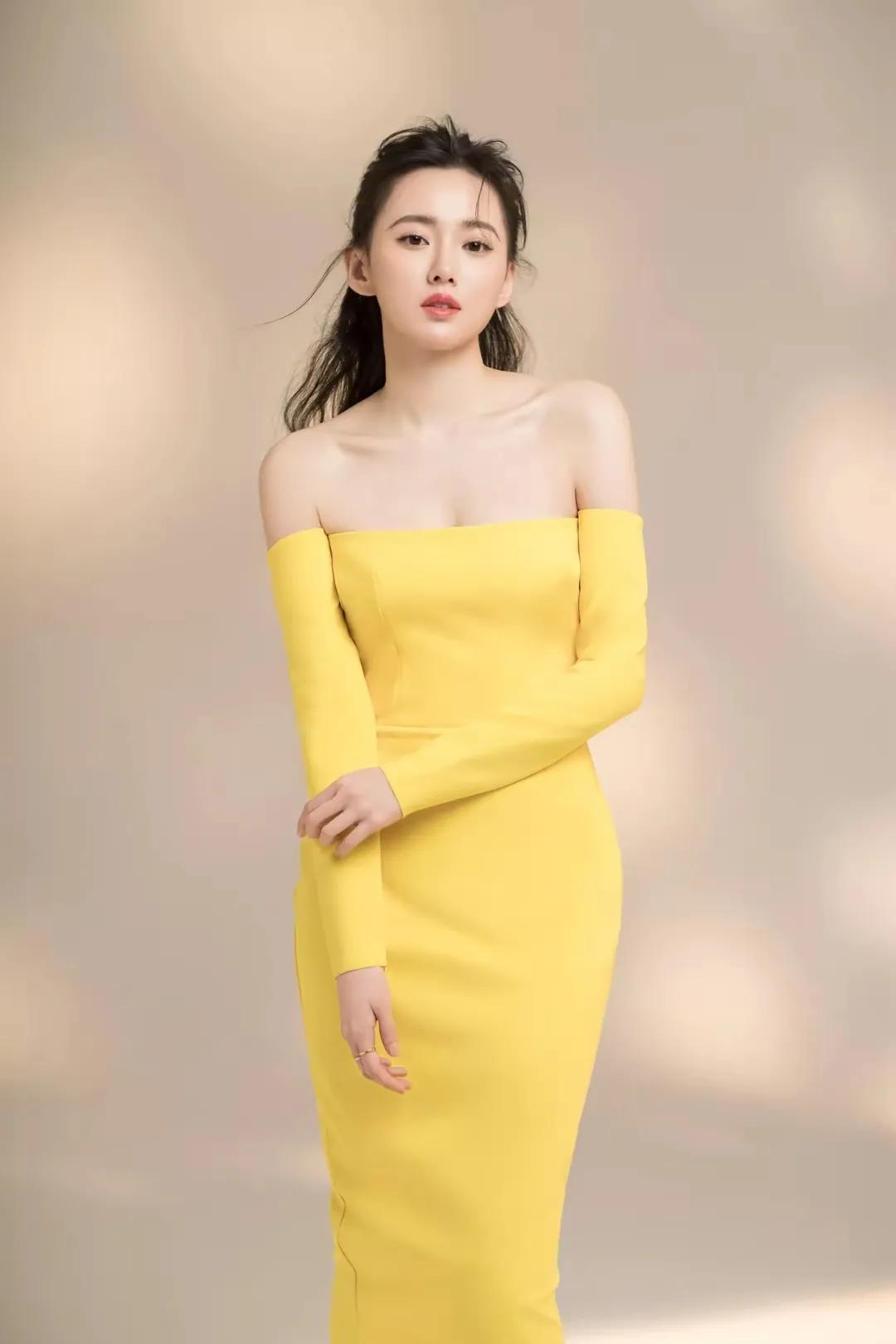 江铠同貌美如花，气质优雅