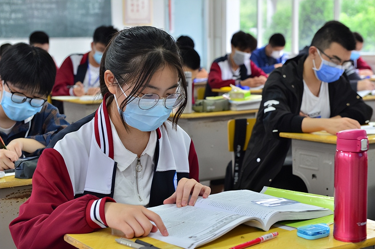 不愁找工作的3个专业，毕业生各个单位抢着要，22届考生不妨试试