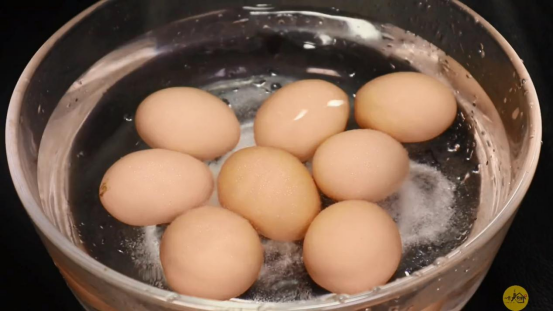 艾叶煮鸡蛋的正确做法是怎样做的?