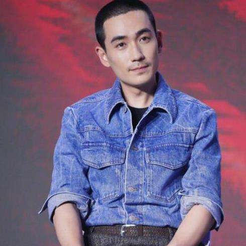 寸头才是男星颜值标准?张艺兴成翻版孙红雷,朱一龙撞脸光头强
