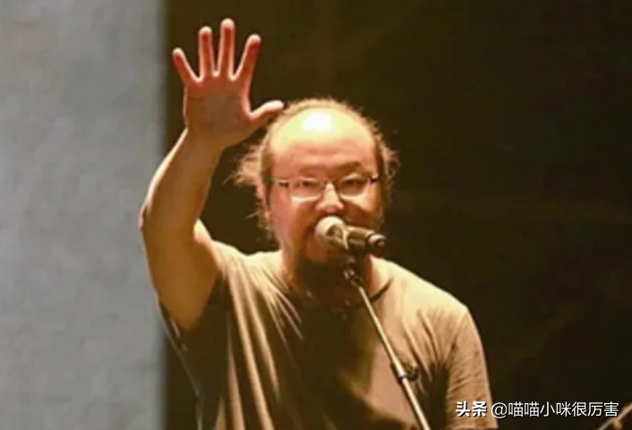 怪不得李亚鹏会娶小19岁的妻子，看了他历届的女友，就全明白了