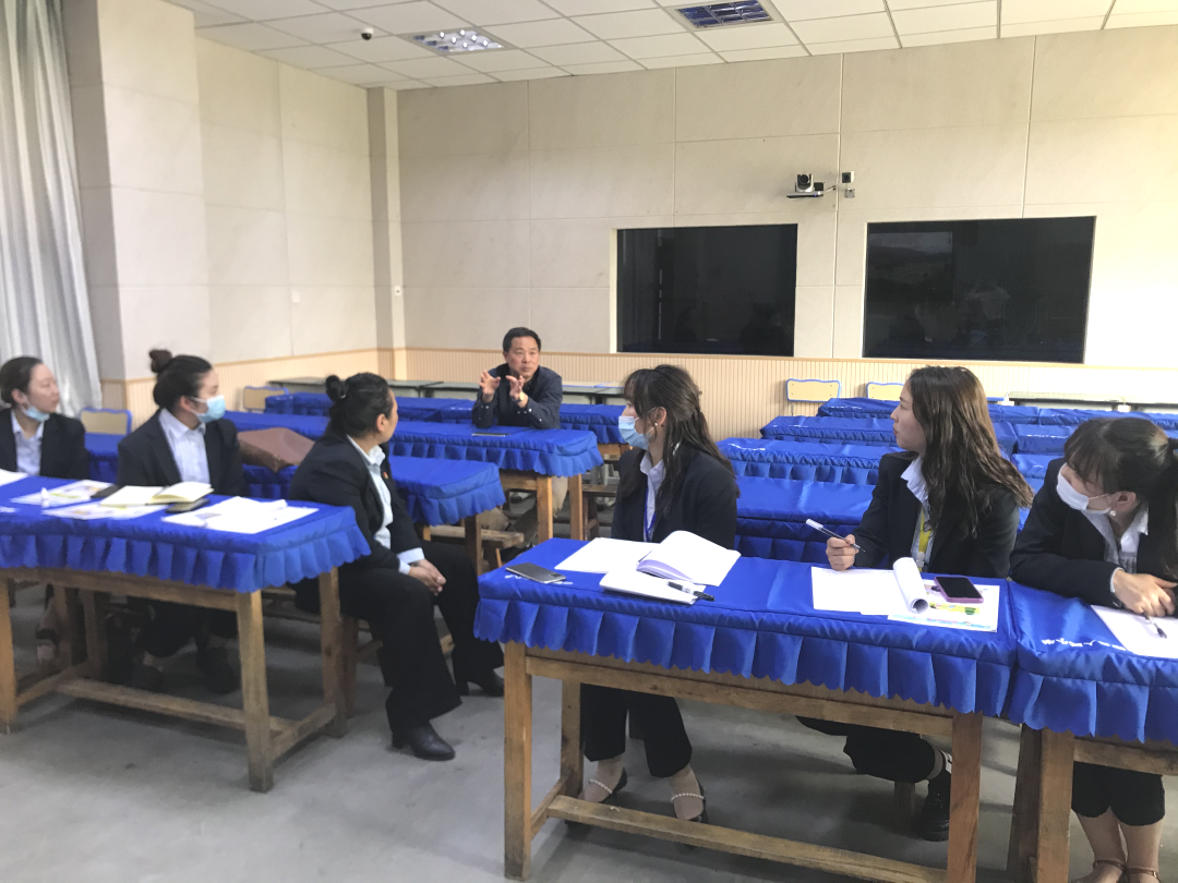 成都市双流区棠湖小学与巴塘县人民小学开展教育联盟活动