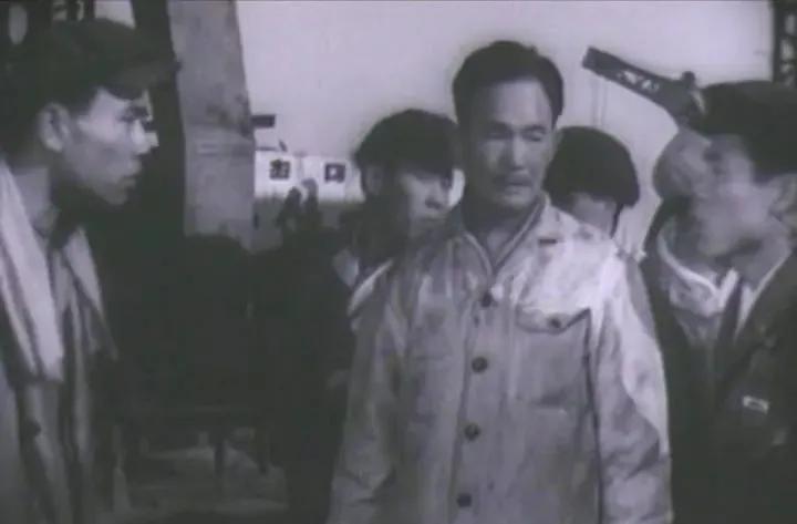 世界电影（0105）朝鲜电影《轧钢工人》（1972）剧照欣赏